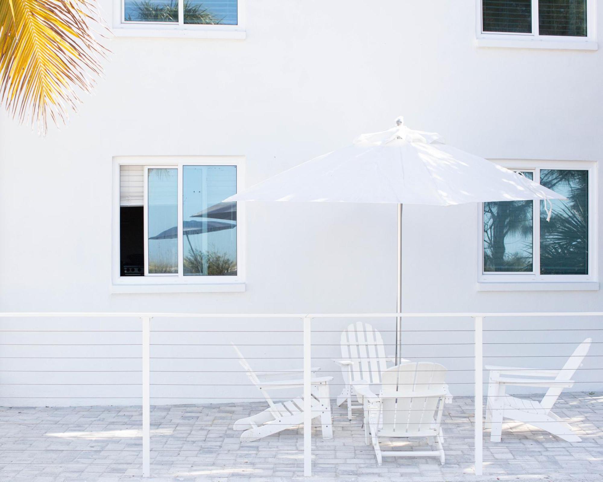 סיינט פיט ביץ' The Molloy - Treasure Island Suites & Cottages מראה חיצוני תמונה