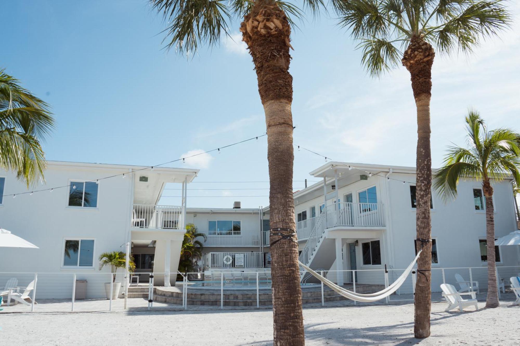 סיינט פיט ביץ' The Molloy - Treasure Island Suites & Cottages מראה חיצוני תמונה