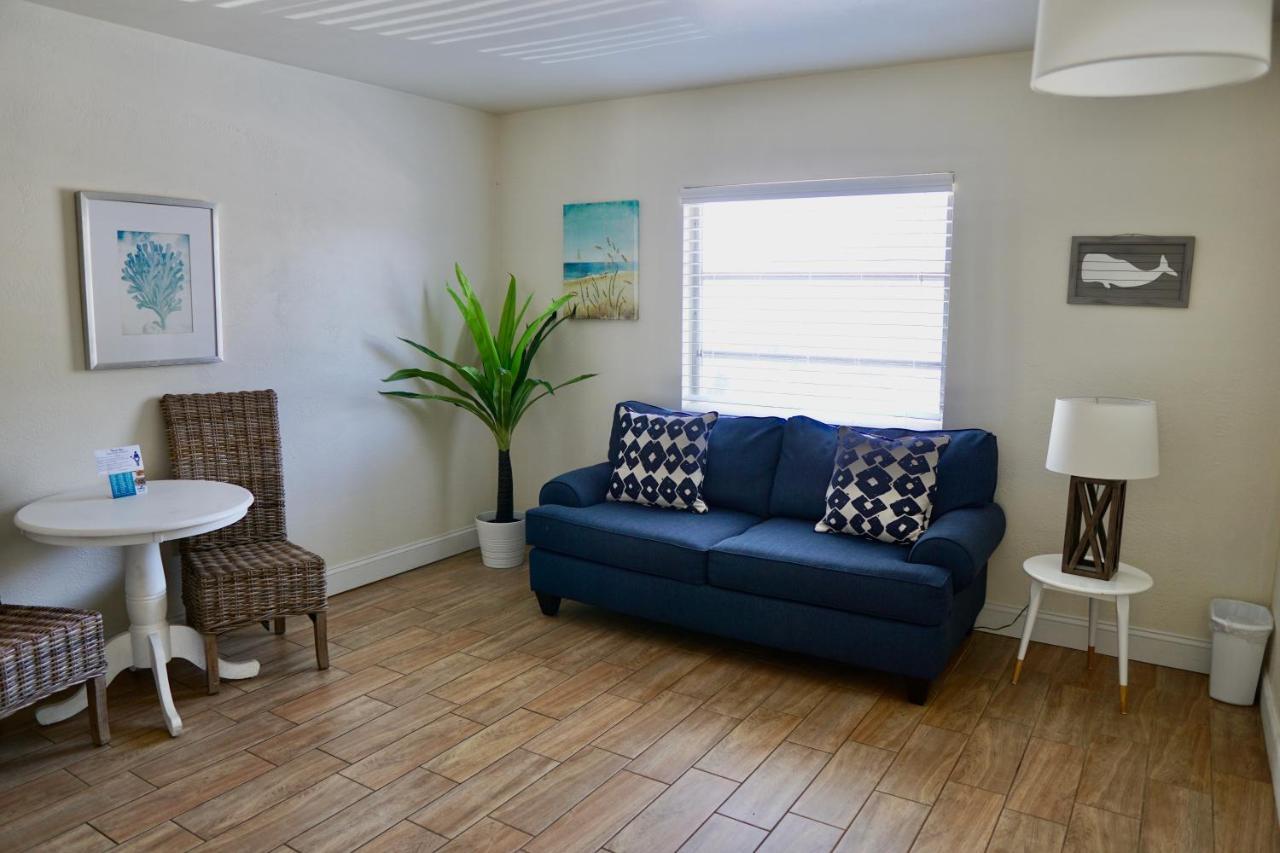 סיינט פיט ביץ' The Molloy - Treasure Island Suites & Cottages מראה חיצוני תמונה
