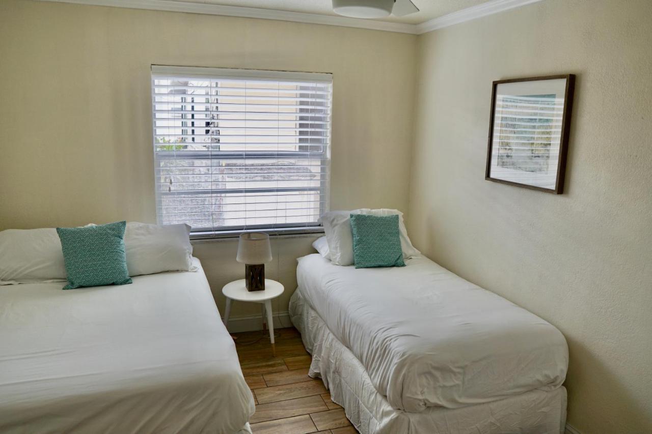 סיינט פיט ביץ' The Molloy - Treasure Island Suites & Cottages מראה חיצוני תמונה
